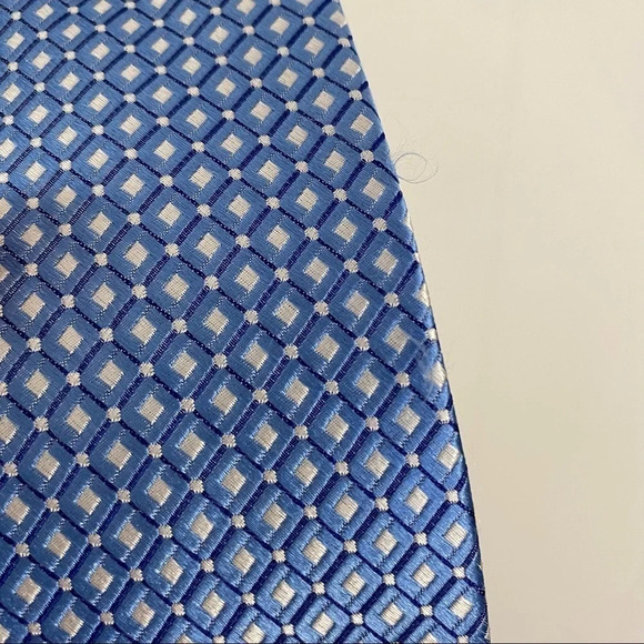 U.S. POLO ASSN. Blue White Geometric Diamond Print 100% Silk Men's Tie - Picture 11 of 14